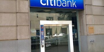 Американский банк в Лондоне выплатит миллионы за обход санкций против России