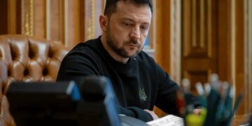 "Чи є реальна робота на бюджет держави" — Зеленський доручив Корецькому перевірити Податкову службу