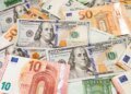 НБУ підвищив офіційний курс долара до 44,97 гривні, євро надалі дешевшає