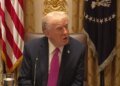 Трамп выгнал журналистов из Белого дома, ему тут же прилетел федеральный иск от трех ведущих СМИ