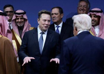 У липні Трамп купував і продавав акції компанії SpaceX — про які суми мова