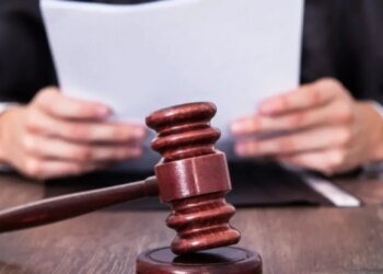 «Золотые» укрепления: в Сумской области директора предприятия и двух чиновников будут судить из-за почти 2,2 млн гривен ущерба на фортификациях