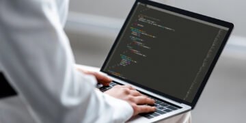 Працівник Microsoft витратив $28 000 на AI за 28 днів