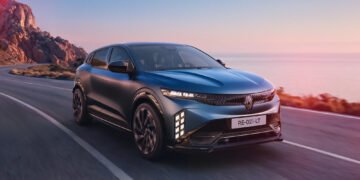 Renault оновила Megane E-Tech: нова батарея дає майже 500 км запасу ходу