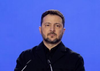 «О выборах подумаете после войны»: Зеленский требует от Рады принять законы на 30 млрд