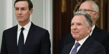 СМИ анонсировали трехсторонние переговоры в США, у Зеленского и Путина — отрицают