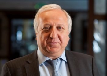 ВСК вновь вызовет бывшего председателя НС Сенс Банка Аджунера