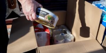 В оккупированные Олешки дронами доставили 4 тонны продуктов для населения