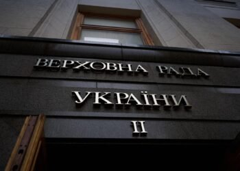 Рада отклонила доработанный законопроект и 6 альтернативных законопроектов об отмене НДС-льготы для посылок стоимостью до EUR150