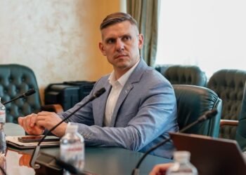 Кампания против Администрации судоходства: кто расшатывает доверие к портам и чем это угрожает экспорту