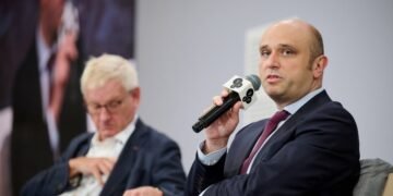 Минэкономики допускает пересмотр прогноза роста ВВП на 2027г в сторону снижения на 0,3-0,5 п. п. по сравнению с уже заложенным пессимистическим планом