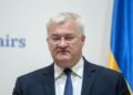 Люди голодают: Сибига рассказал, как в Олешках выживают на траве и сорняках