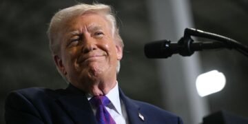 Бойкот СМИ не сработал? Белый дом запустил канал «Trump TV» с позитивными новостями о Трампе