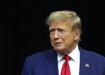Трамп заявил, что Зеленский якобы согласился притормозить с ударами по НПЗ РФ
