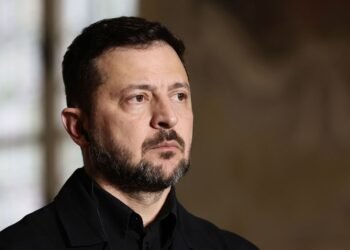Зеленский призвал Трампа реализовать закон об «адских санкциях» против РФ