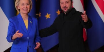 Зеленский впервые отреагировал на слухи о «напряженной» встрече с фон дер Ляйен
