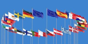 Українців із рахунками в банках ЄС перевірятимуть за новими правилами — що зміниться