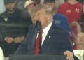 Флирт с Конституцией: Трамп снова заигрывает с идеей третьего срока, ссылаясь на «сфальсифицированные» выборы 2020 года