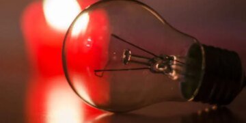 Графики не действуют: в Киеве и Киевской области введены экстренные отключения света
