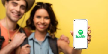 Українці зможуть слухати аудіокниги в Spotify: сервіс розширюється на понад 180 ринків
