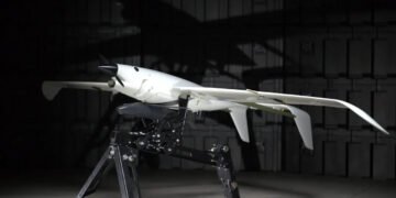 В Україні представили новий ударний дрон Stormbird від Skyeton