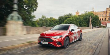 Mercedes адаптувала систему допомоги водієві для міських доріг