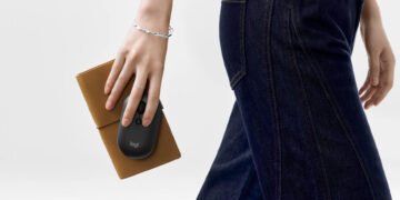Logitech представила мишу, яка може змінювати форму зі звичайної на вертикальну