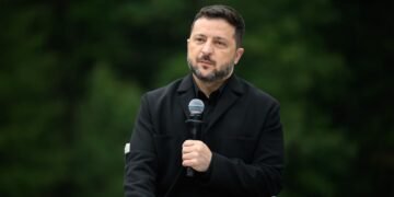 Украина заплатила за ракеты в Patriot, но США их задерживают, — Зеленский