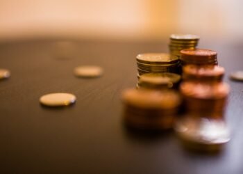 ИК Dragon Capital существенно ухудшила макропрогноз: ожидает снижения ВВП Украины в 2026г на 0,5%, в 2027г – на 1,0%