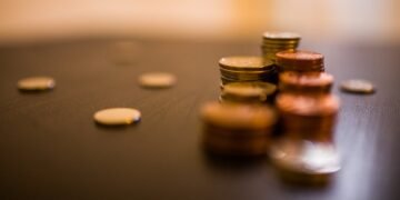 ИК Dragon Capital существенно ухудшила макропрогноз: ожидает снижения ВВП Украины в 2026г на 0,5%, в 2027г – на 1,0%