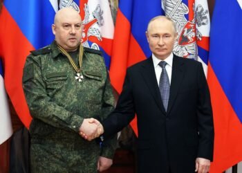 Путин приказал «генералу Армагеддону» разрушить мосты Киева, — The Telegraph