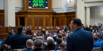 Давидюк предлагает перенести заседания Рады в метро: «будем сидеть ночью»