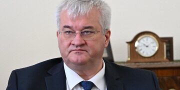 Сибига: Западные санкции должны «разрывать» экономику РФ