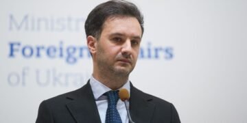 Угрозы распространения чумы в Украине нет, — МИД