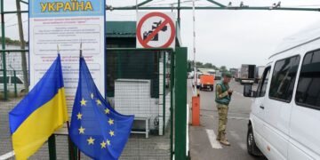 Пограничный контроль Украины могут перенести в Польшу из-за ударов России по КПП