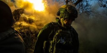 Россияне вывели гражданских под огонь в Купянске, использовав их как живой щит — «Хартия»