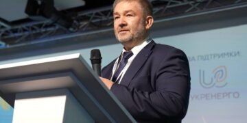 «Укрэнерго» призвало промышленность более активно использовать автономные источники питания и пересмотреть производственные графики